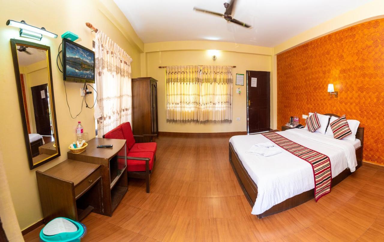 Butterfly Lodge Покхара Экстерьер фото