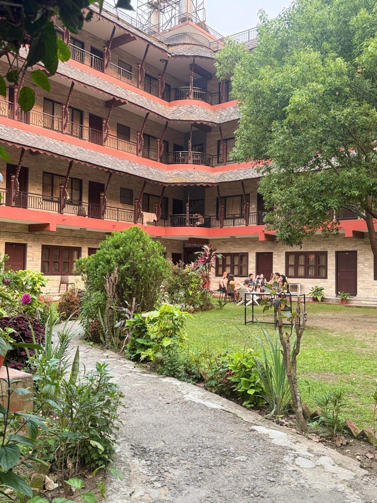 Butterfly Lodge Покхара Экстерьер фото