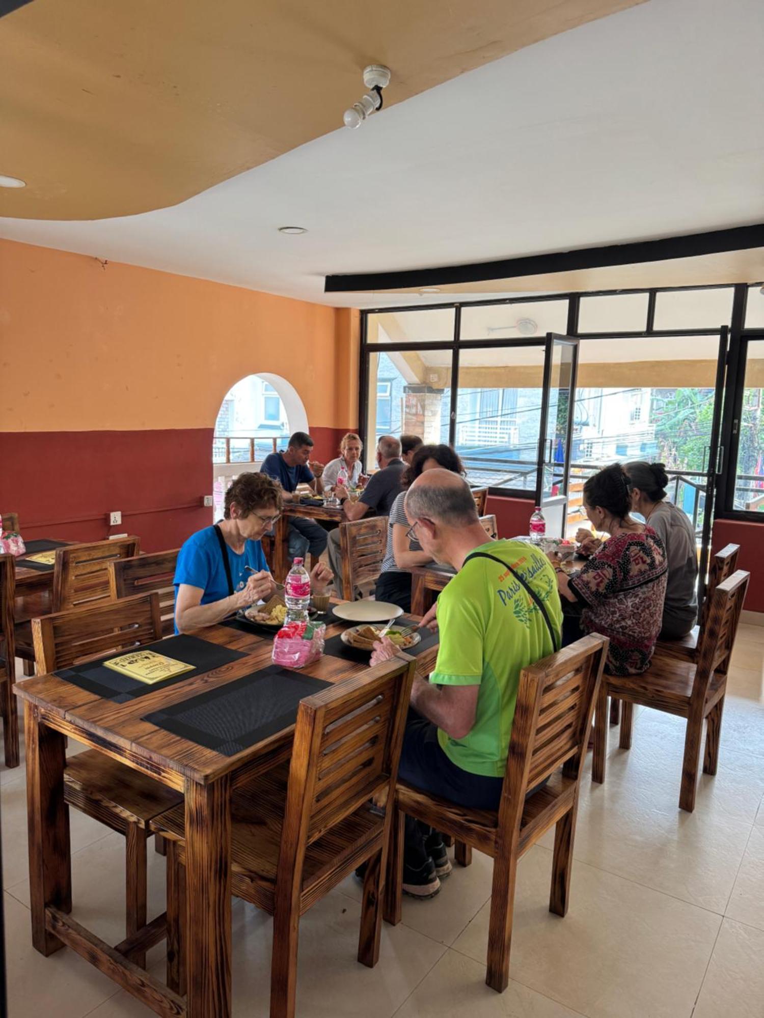 Butterfly Lodge Покхара Экстерьер фото